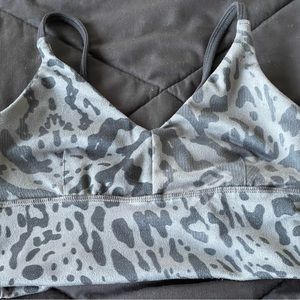 Women’s lululemon solo long line sports bra